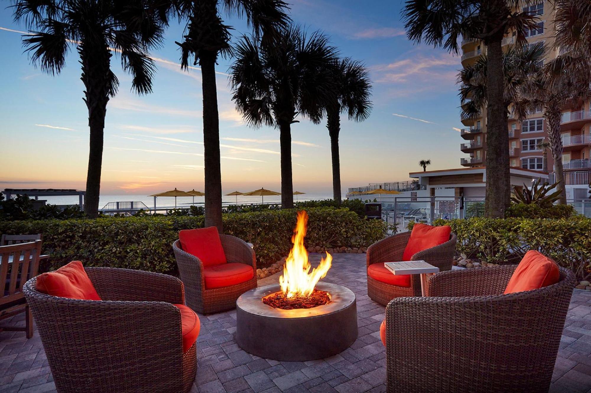 Delta Hotels By Marriott Daytona Beach Oceanfront Extérieur photo