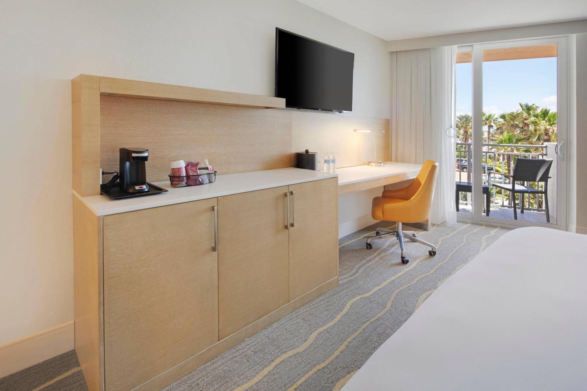 Delta Hotels By Marriott Daytona Beach Oceanfront Extérieur photo